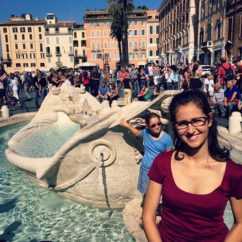 Restaurata da pochissimo (la fontana ) #Barcaccia #PiazzaDiSpagna