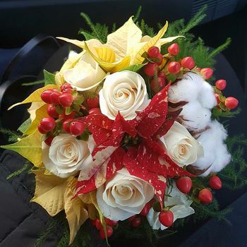 My #wife #wedding #bouquet for #winter lovers